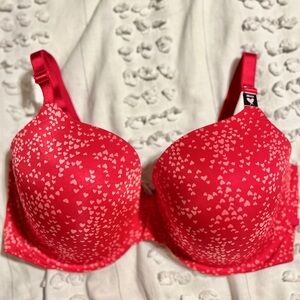 NWT Victoria’s Secret Lined Demi Bra - Size 38DDD / F85